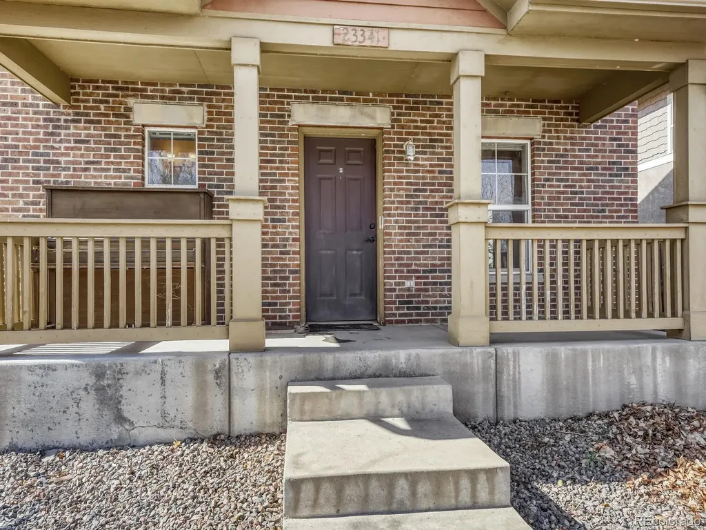 23341 E Saratoga Circle Aurora CO 80016