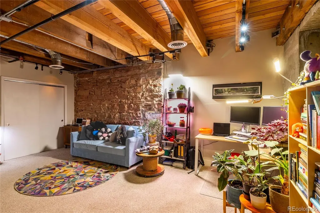 2960 Inca Street Denver CO 80202