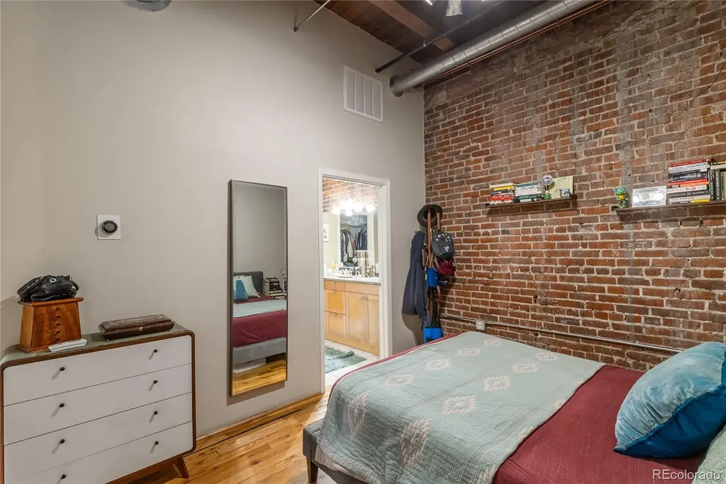 2960 Inca Street Denver CO 80202