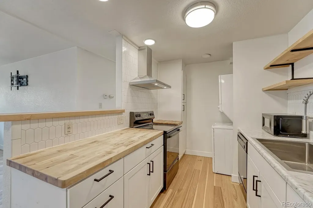 451 Golden Circle Golden CO 80401