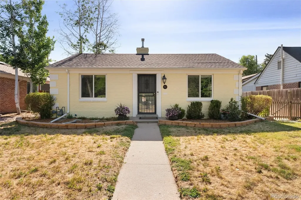 912 Pontiac Street Denver CO 80220