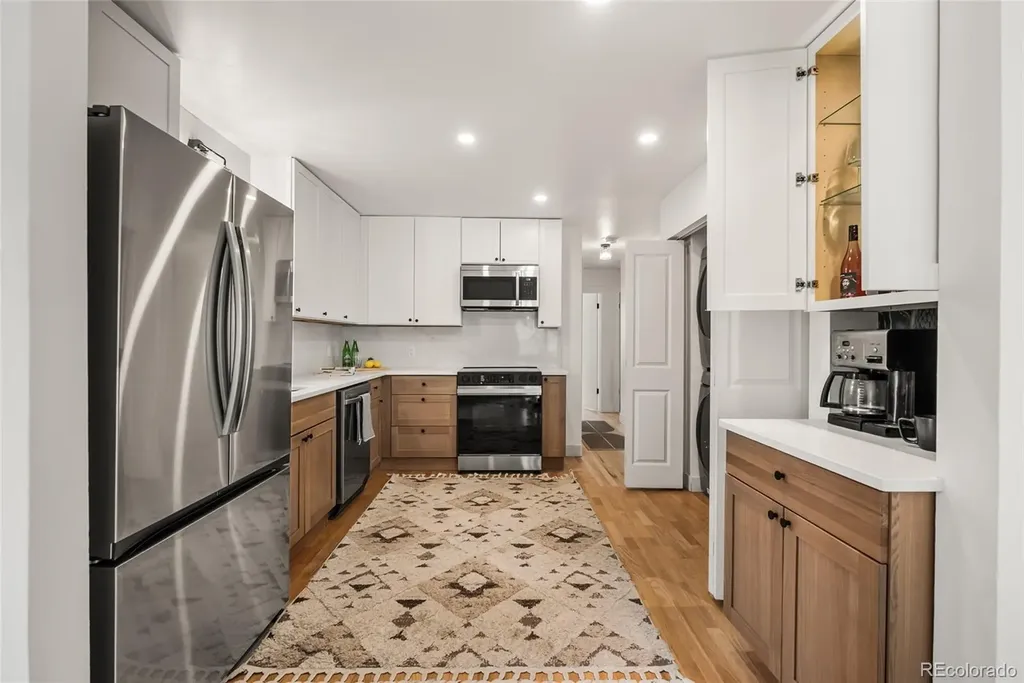 2490 Lewis Street Lakewood CO 80215