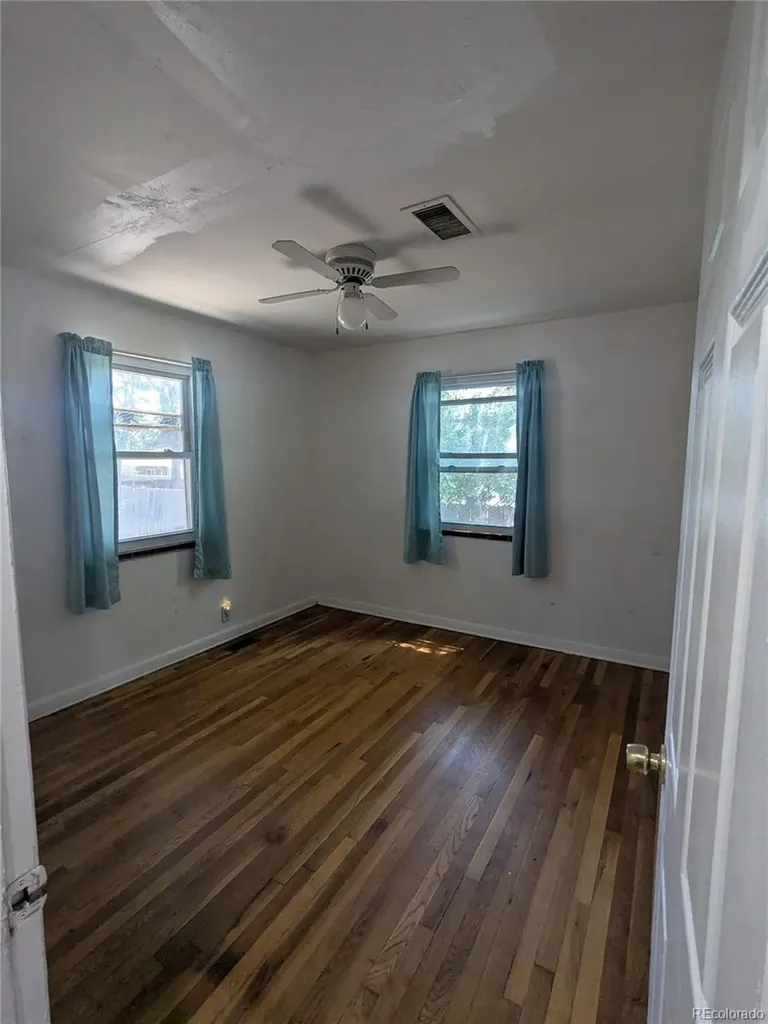 1676 S Wolcott Court Denver CO 80219