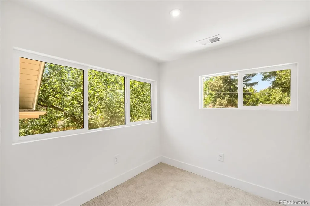 2343 Dahlia Street Denver CO 80207