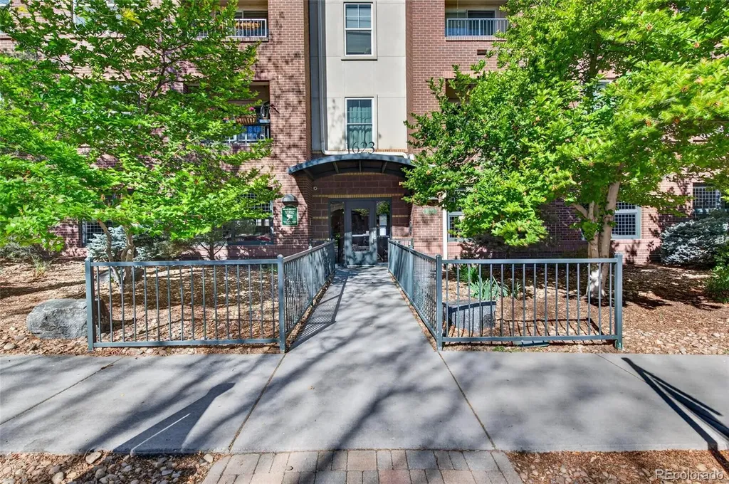 1623 Saint Paul Street Denver CO 80206