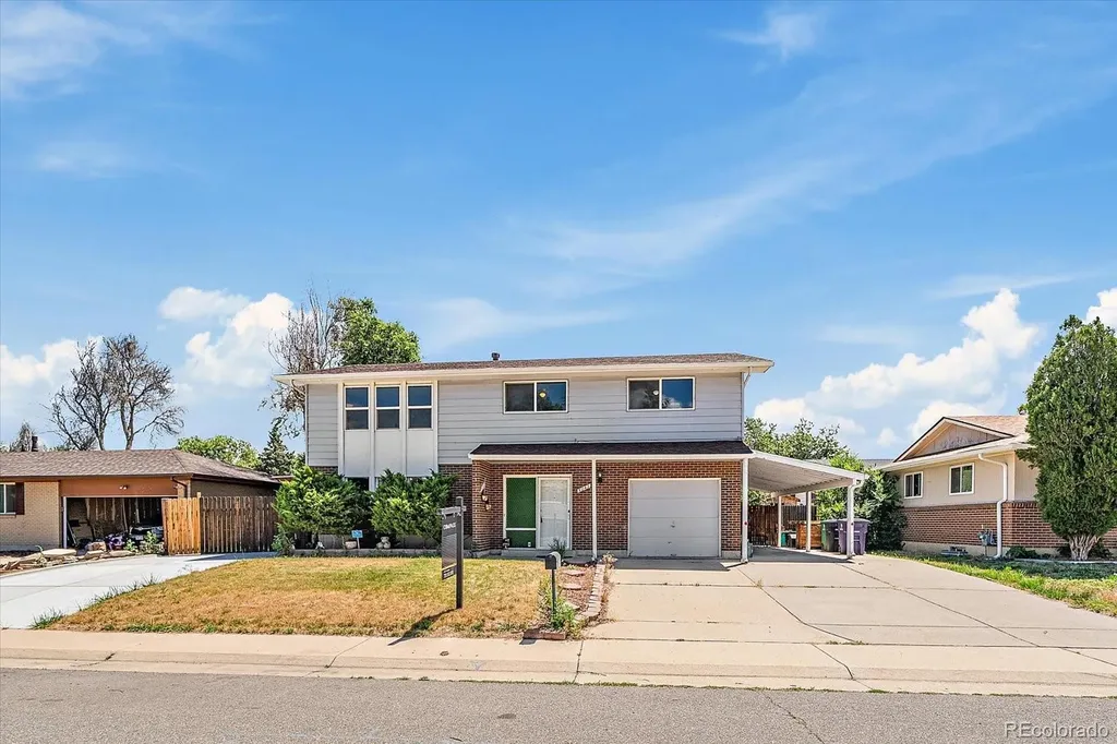 5042 Scranton Street Denver CO 80239
