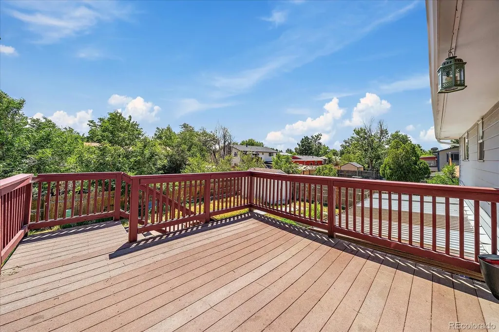 5042 Scranton Street Denver CO 80239