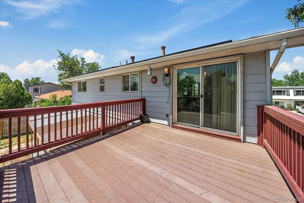 5042 Scranton Street Denver CO 80239