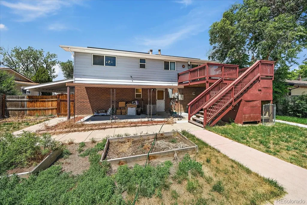 5042 Scranton Street Denver CO 80239