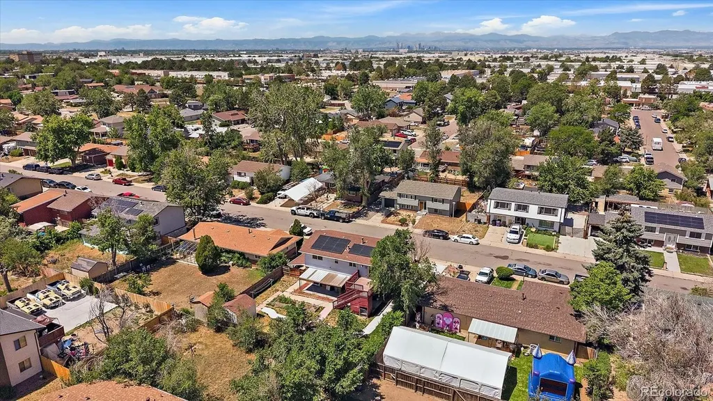 5042 Scranton Street Denver CO 80239