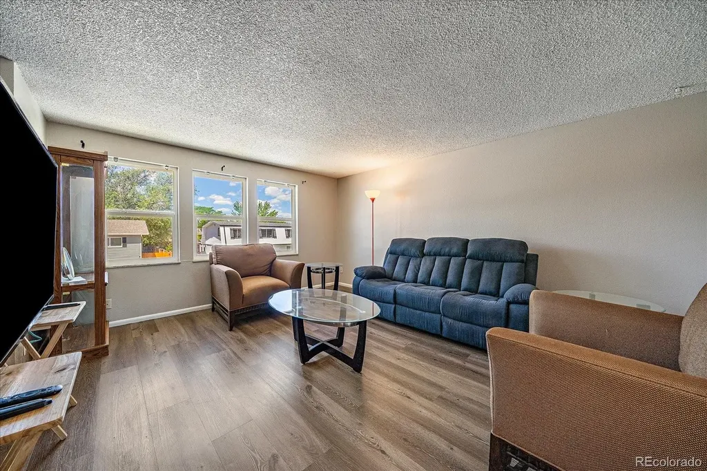 5042 Scranton Street Denver CO 80239