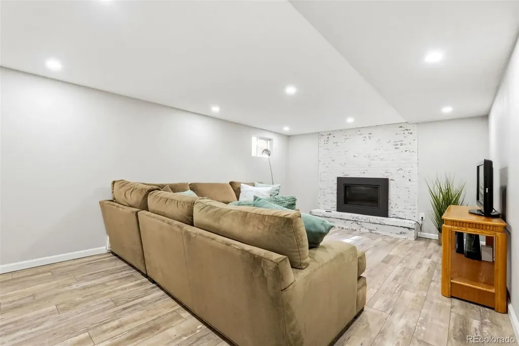 6747 S Jackson Court Centennial CO 80122
