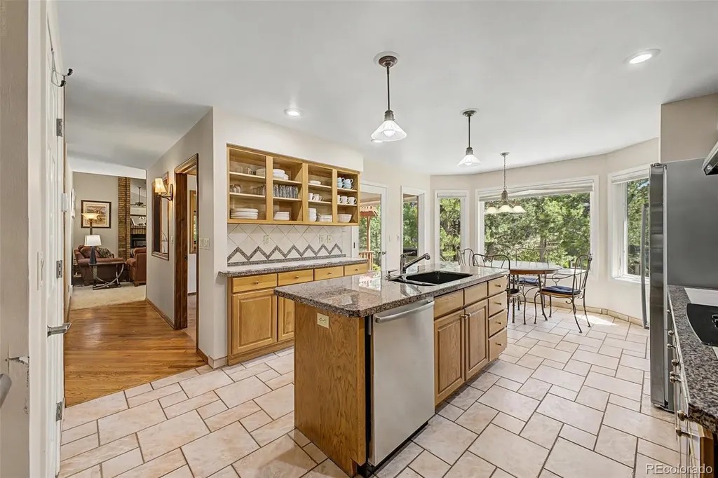 725 Country Drive Monument CO 80132