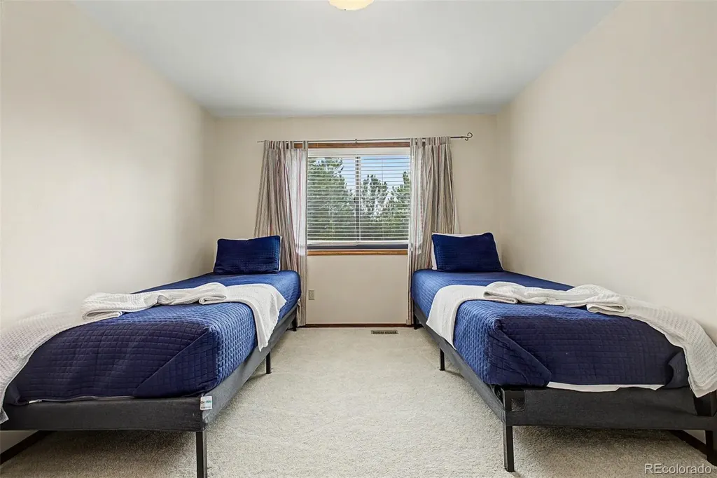 725 Country Drive Monument CO 80132