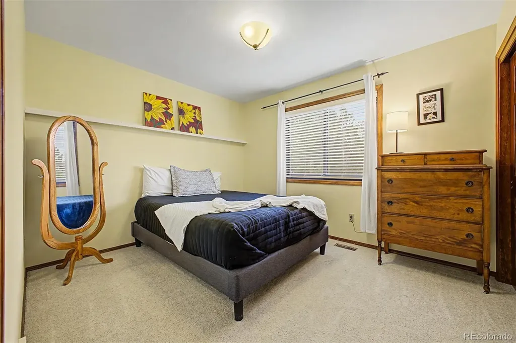725 Country Drive Monument CO 80132