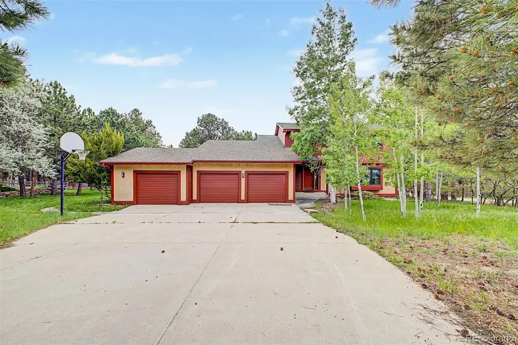 725 Country Drive Monument CO 80132