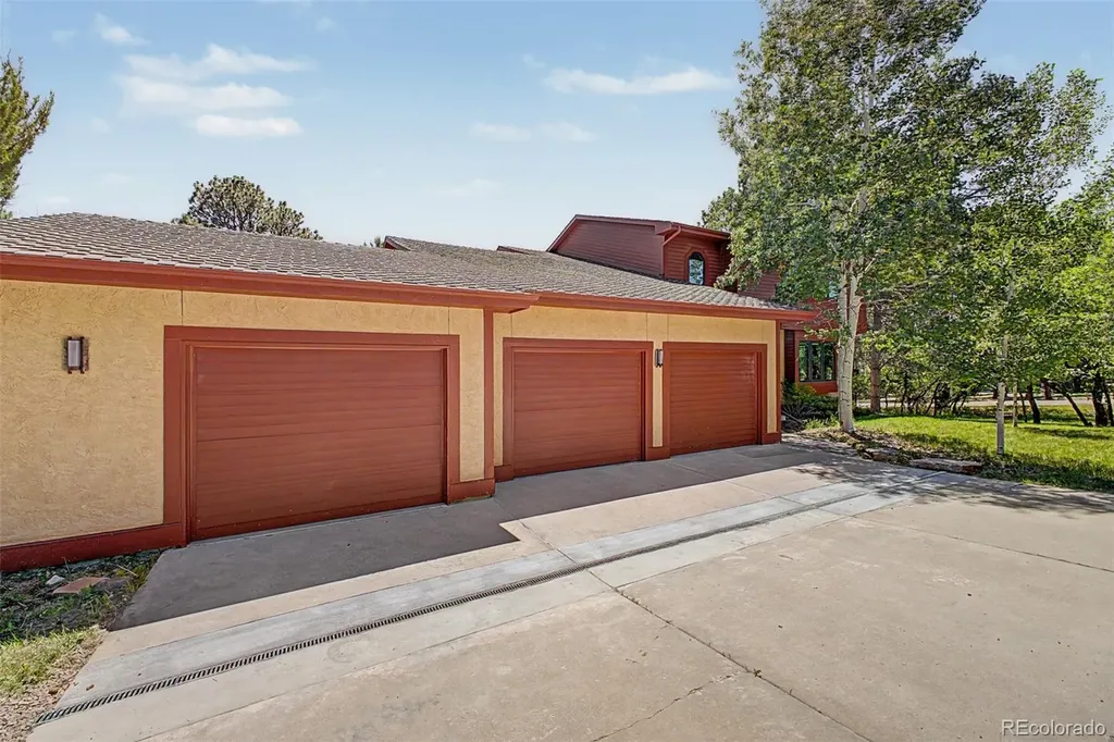 725 Country Drive Monument CO 80132