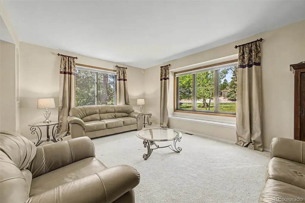 725 Country Drive Monument CO 80132