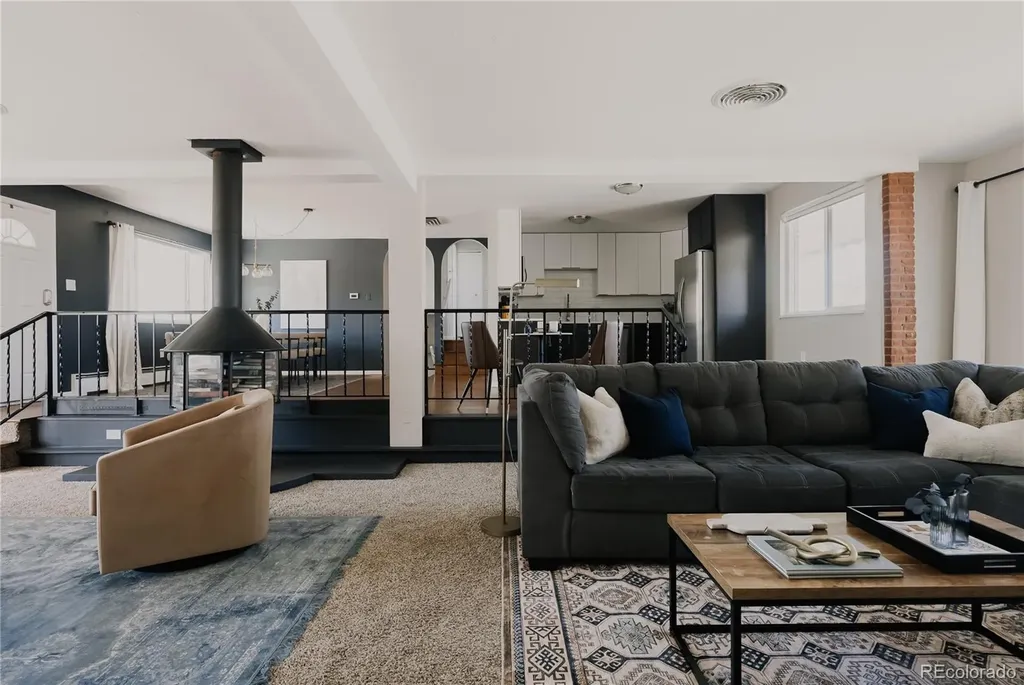 5390 Raritan Way Denver CO 80221