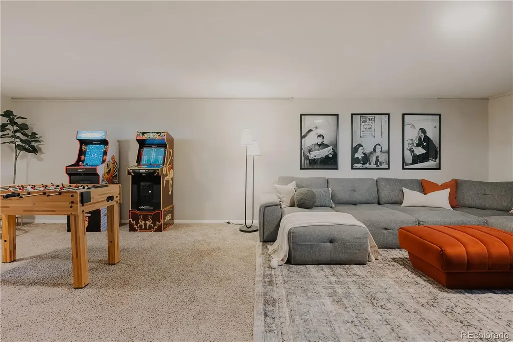 5390 Raritan Way Denver CO 80221