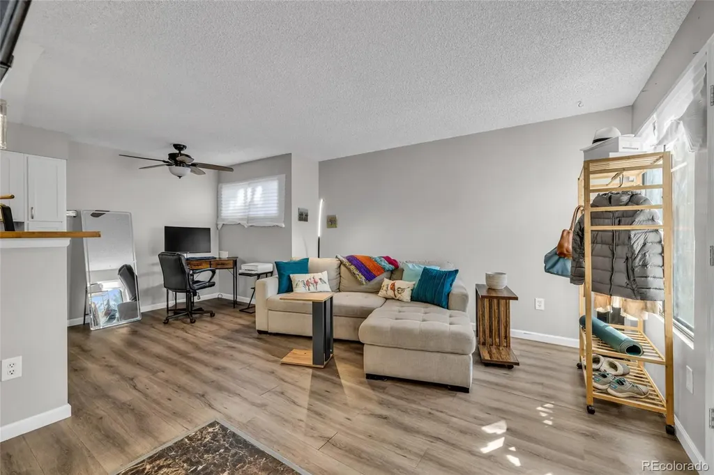 1830 Newland Court Lakewood CO 80214