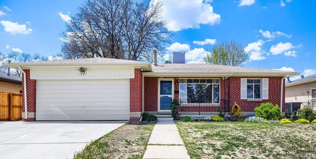 1227 S Harlan Street Lakewood CO 80232