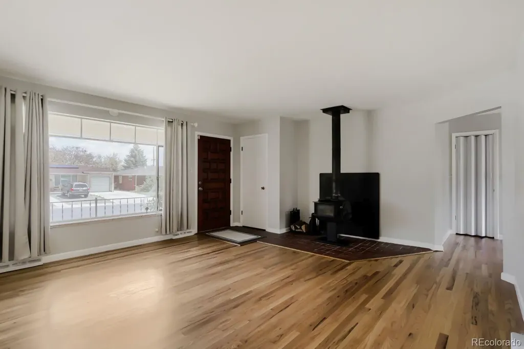 1227 S Harlan Street Lakewood CO 80232