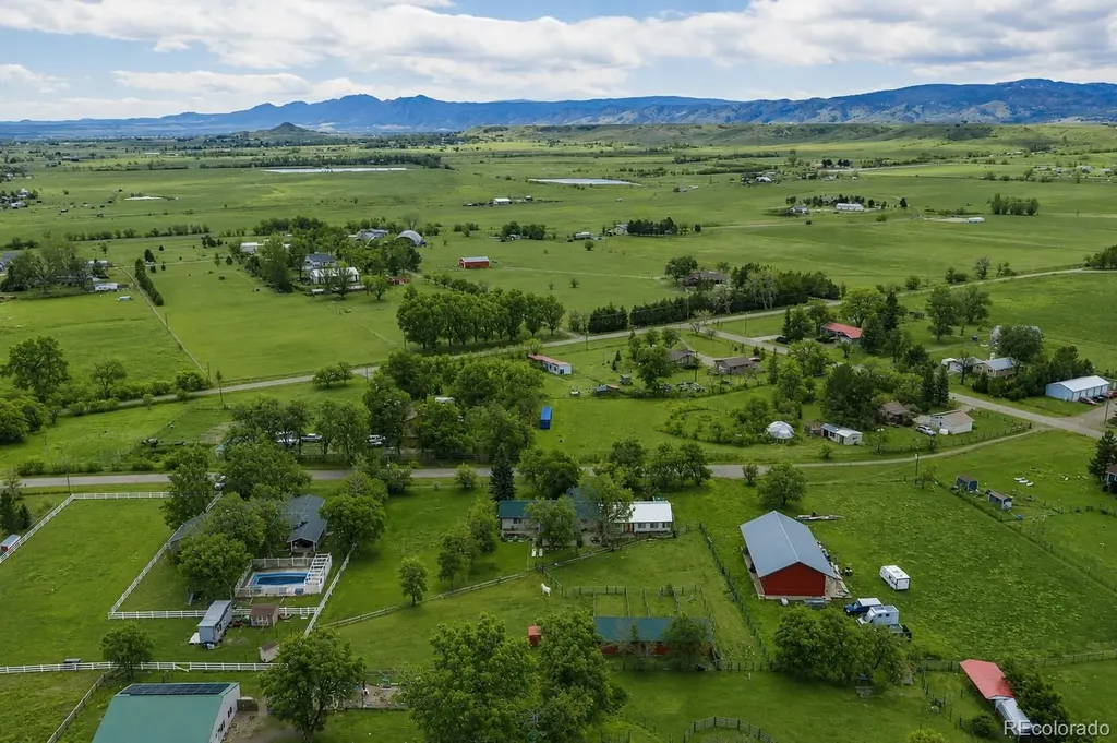 6263 Laodicea Road Longmont CO 80503
