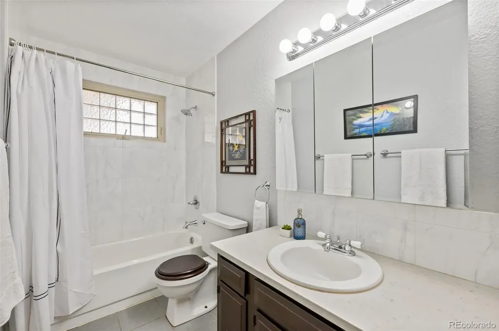 6263 Laodicea Road Longmont CO 80503