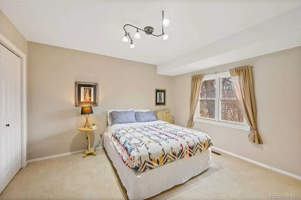 6263 Laodicea Road Longmont CO 80503