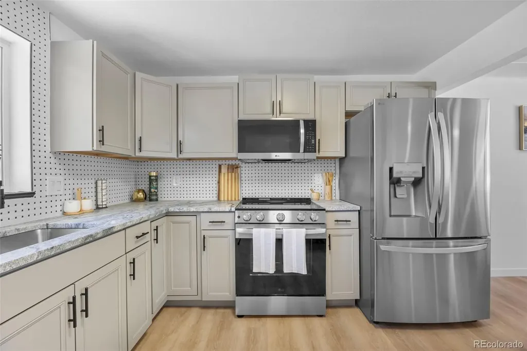 10018 W 60th Avenue Arvada CO 80004