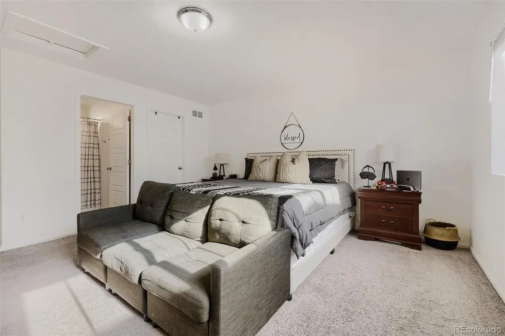 5368 N Argonne Street Denver CO 80249