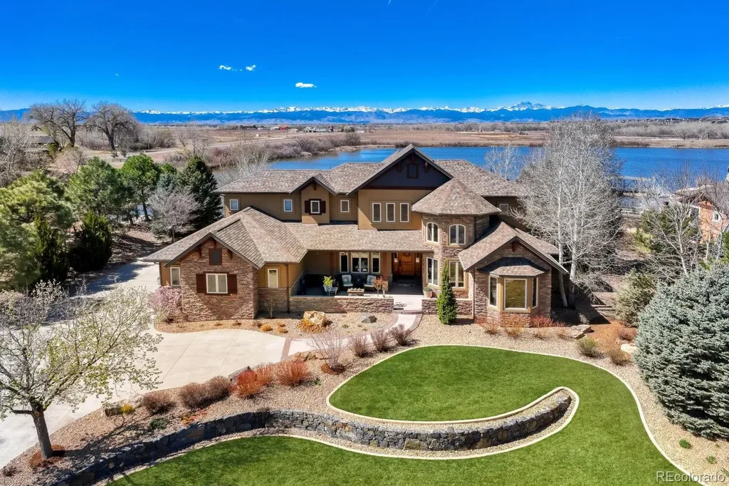 5759 Pelican Shores Drive Longmont CO 80504