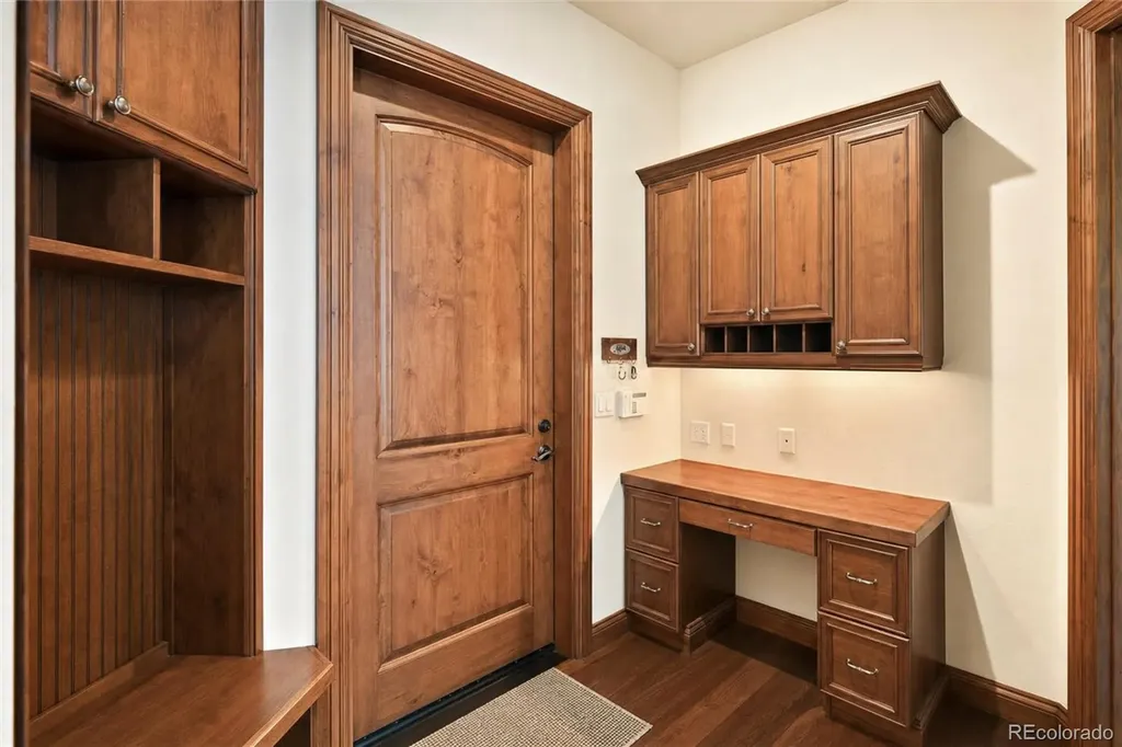 5759 Pelican Shores Drive Longmont CO 80504
