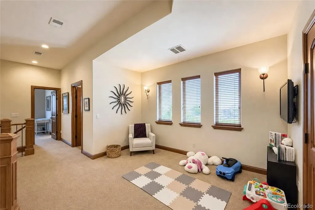 5759 Pelican Shores Drive Longmont CO 80504