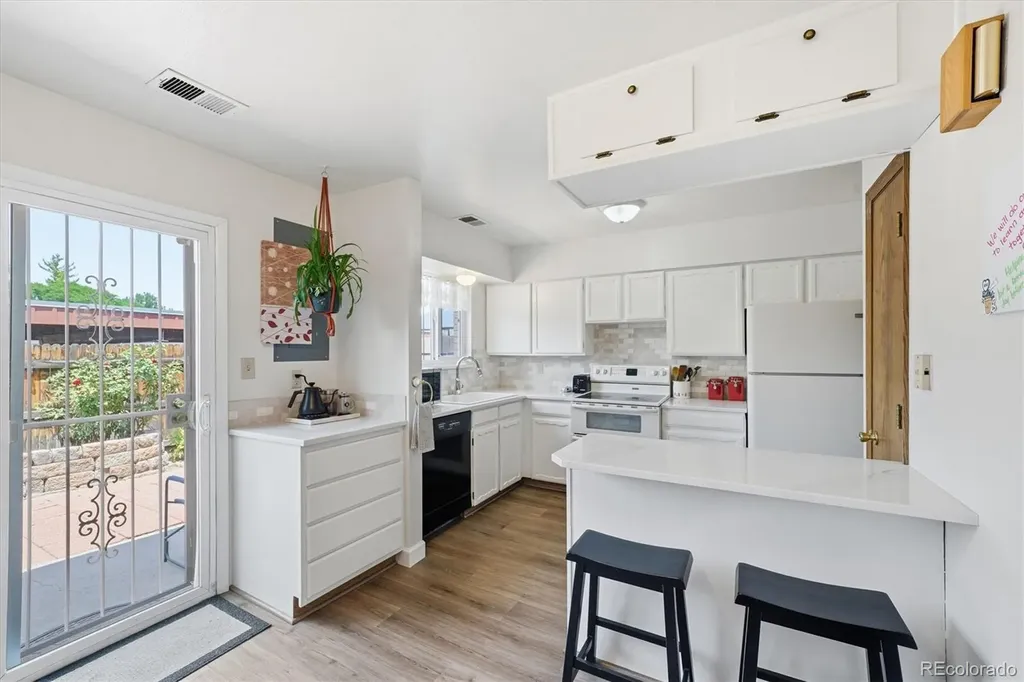 5583 S Lowell Boulevard Littleton CO 80123