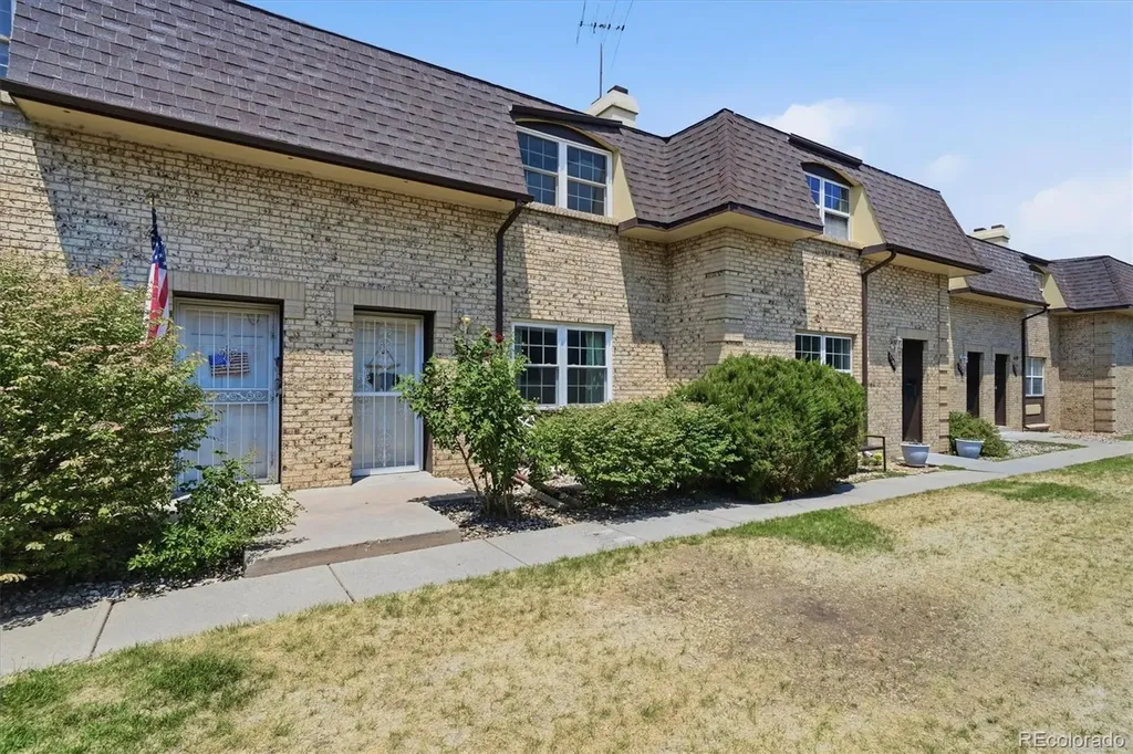 5583 S Lowell Boulevard Littleton CO 80123