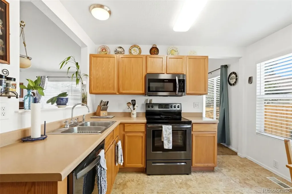 11373 Newport Street Thornton CO 80233