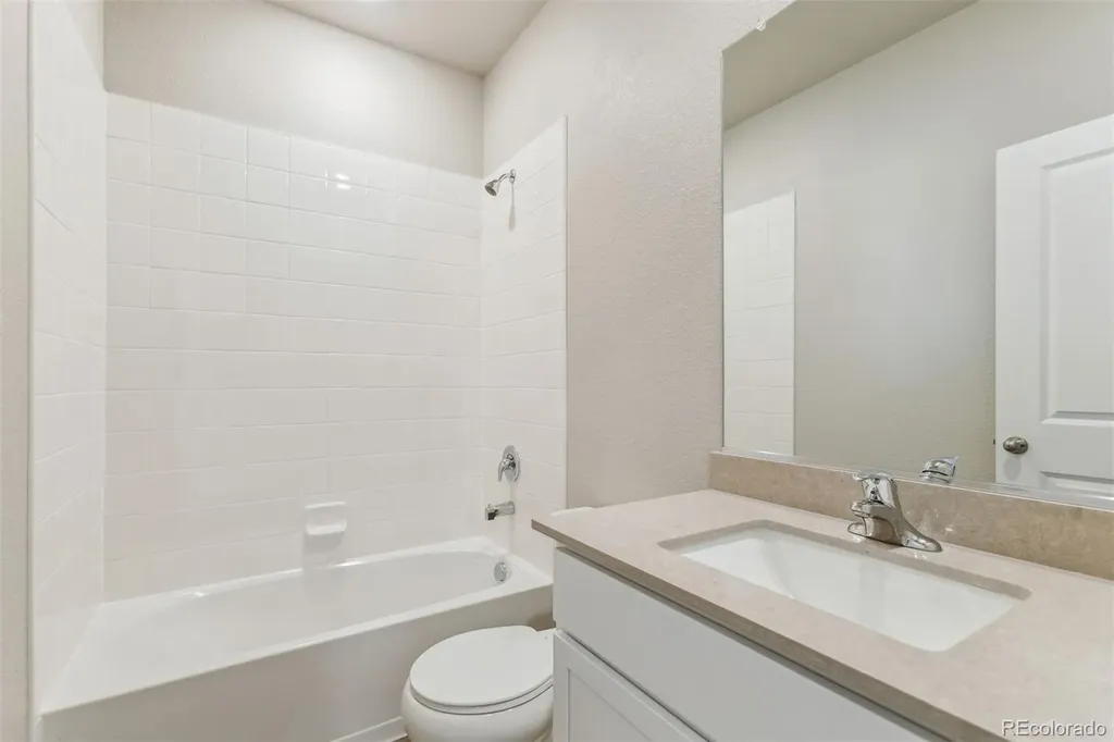 48260 Shetland Drive Bennett CO 80102