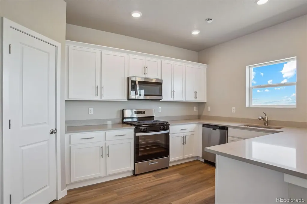48260 Shetland Drive Bennett CO 80102