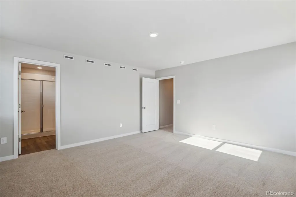 48260 Shetland Drive Bennett CO 80102