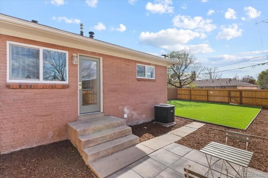 3383 N Kearney Street Denver CO 80207