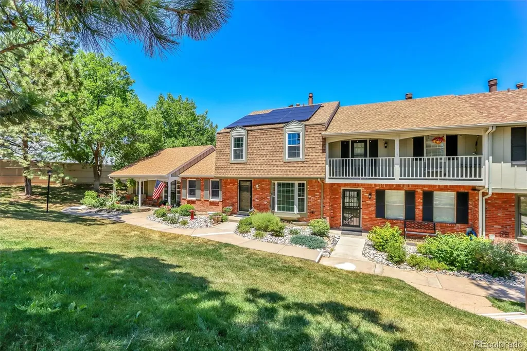 Littleton CO, 2433 E Fremont Court