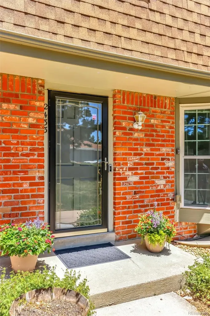 2433 E Fremont Court Littleton CO 80122