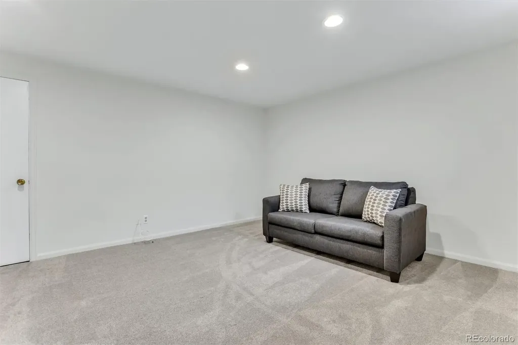 2433 E Fremont Court Littleton CO 80122