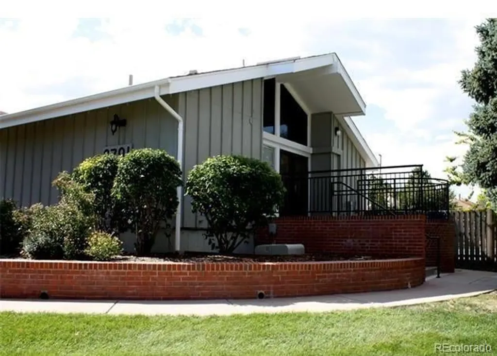 2433 E Fremont Court Littleton CO 80122