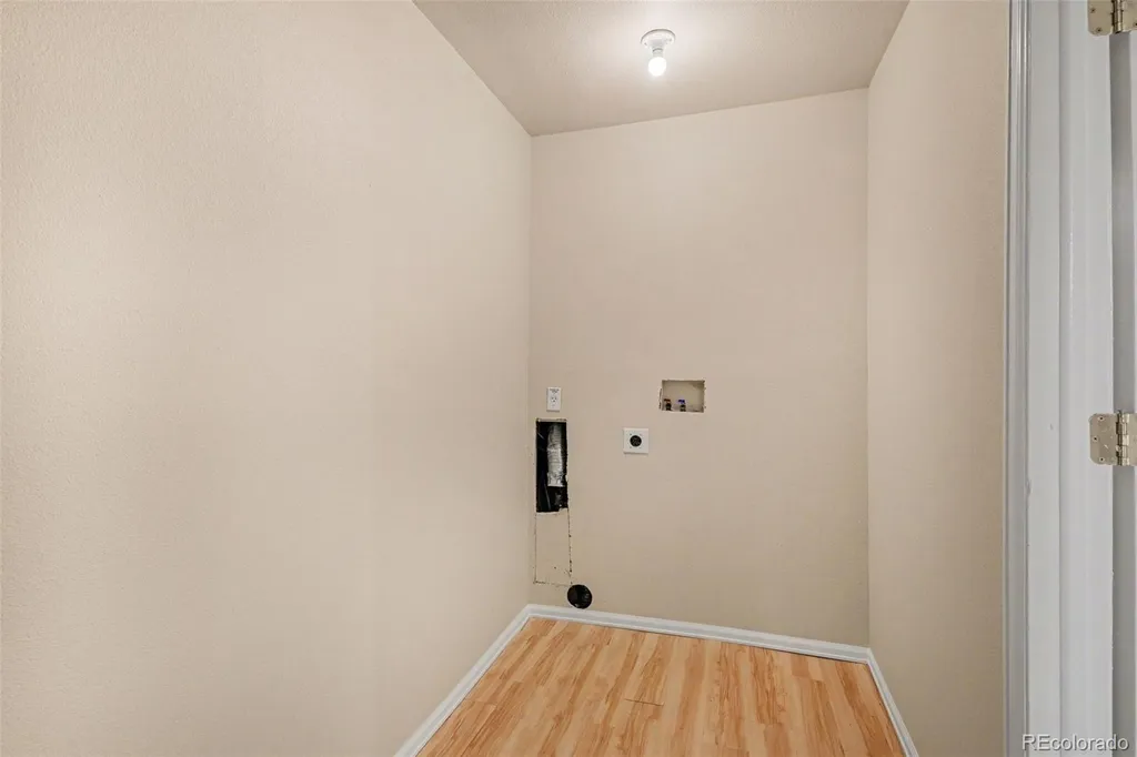 5333 S Ukraine Way Aurora CO 80015