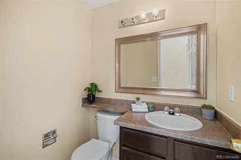 5333 S Ukraine Way Aurora CO 80015