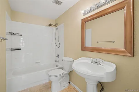 5333 S Ukraine Way Aurora CO 80015