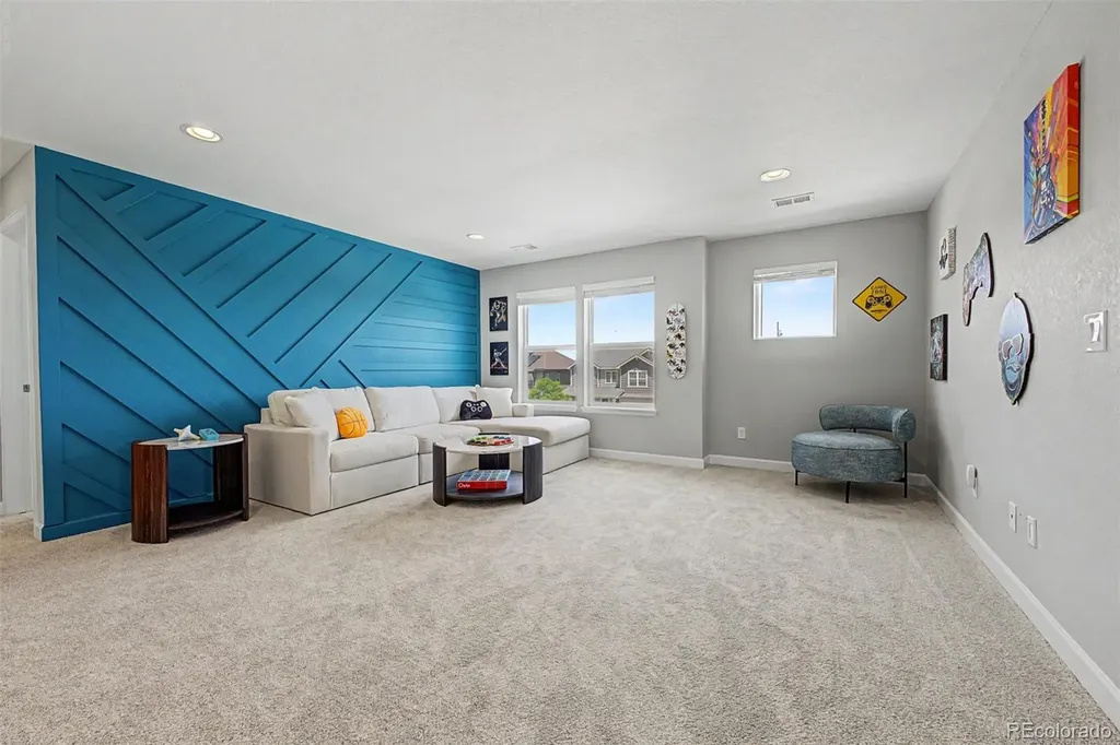 8102 Adams Fork Avenue Littleton CO 80125